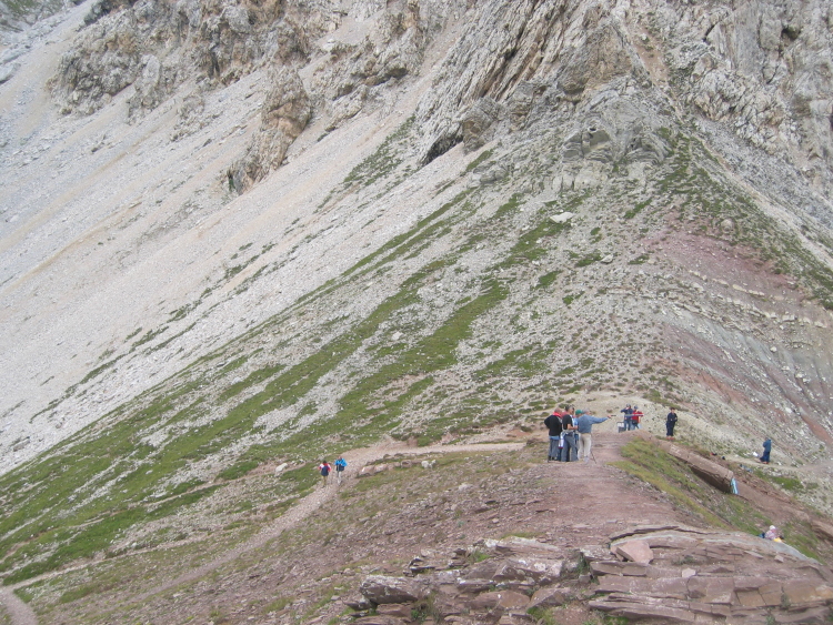 Il passo di Forca Rossa è crocevia di turisti che fanno percorsi diversi.